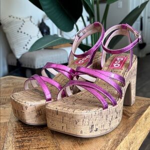 💜💓NEW! POP Y2K Platform Metallic Sandals Sz 8.5💓💜